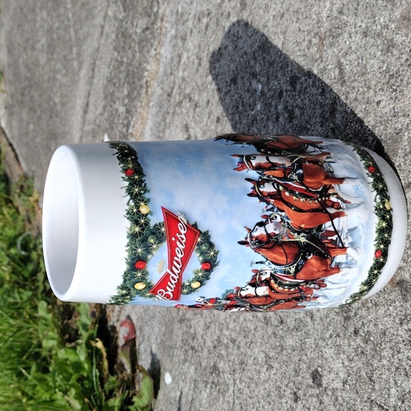 2009, Budweiser, a holiday tradition, mug - Picture 1 of 5